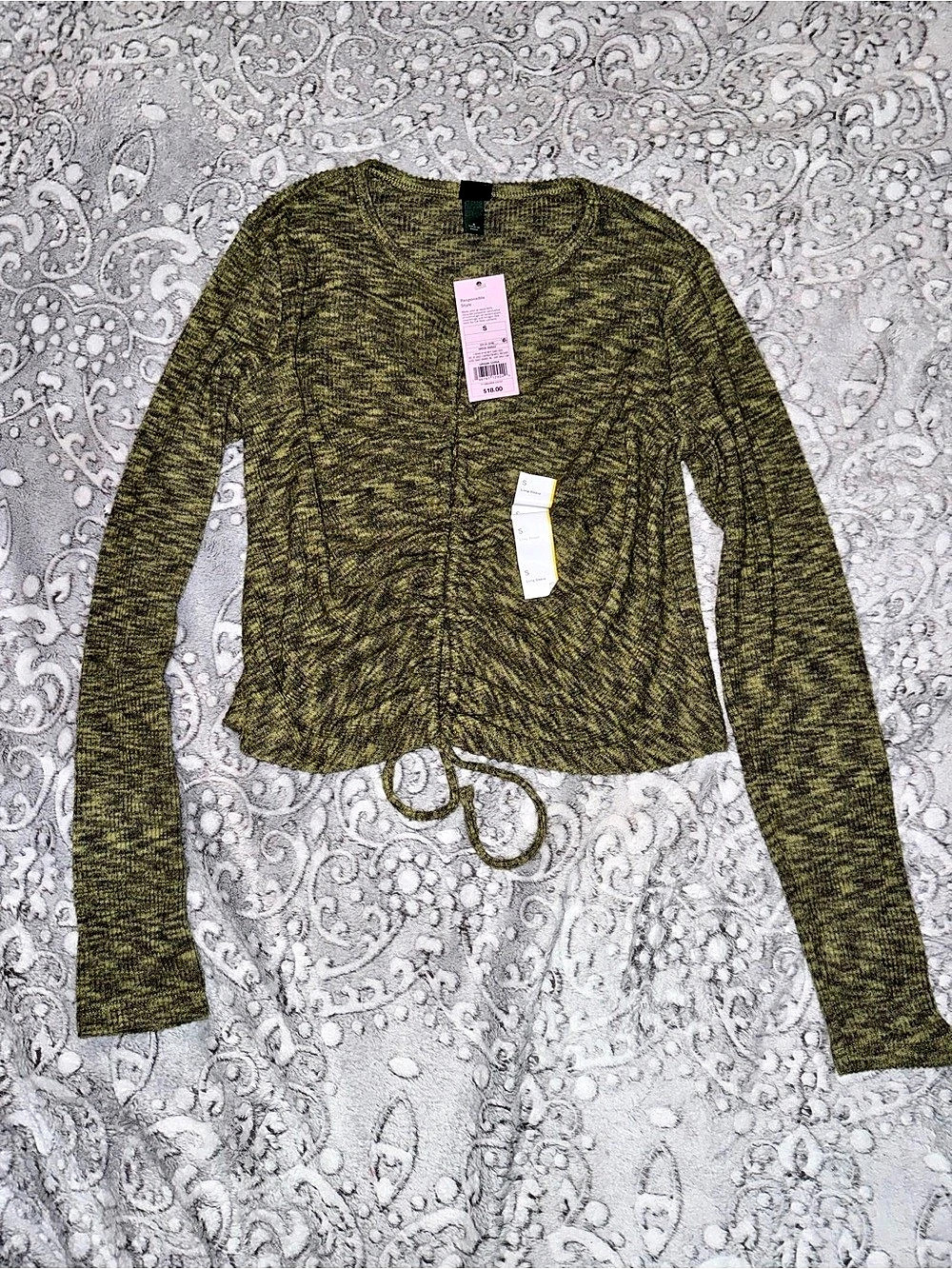 Wild fable Women’s Small Abstract Green Top NWT